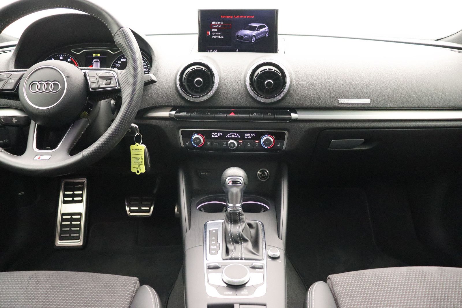 Fahrzeugabbildung Audi A3 Sportback 35 TFSI Sport S-Line