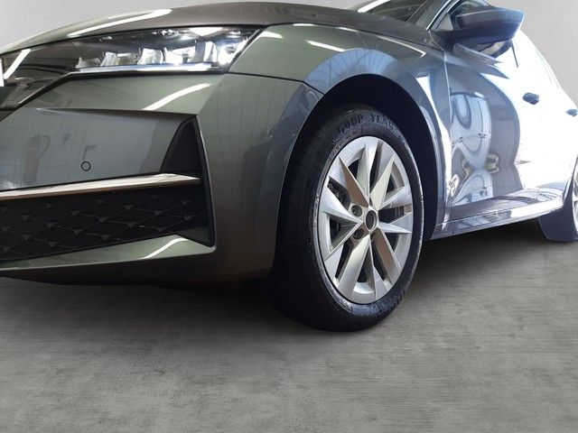 Fahrzeugabbildung Skoda Octavia Combi Selection 2.0TDI DSG PANO Leder