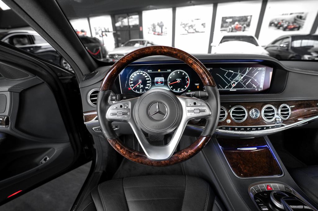 Mercedes-Benz S 560