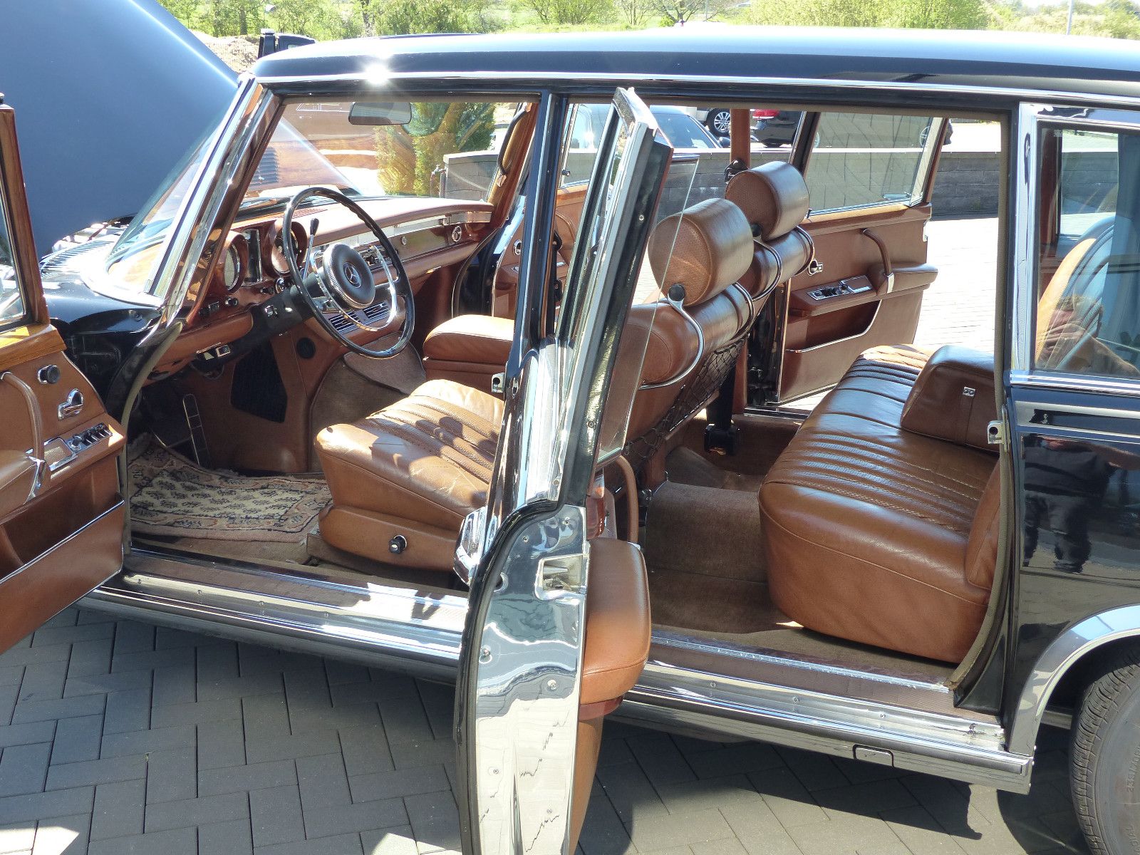 Fahrzeugabbildung Mercedes-Benz 600