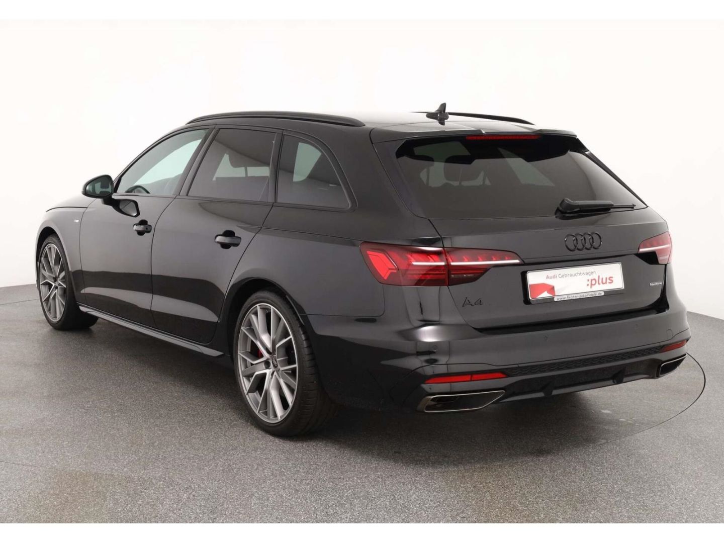 Audi A4 Avant 45 TFSI quattro S line competition plus foto 4