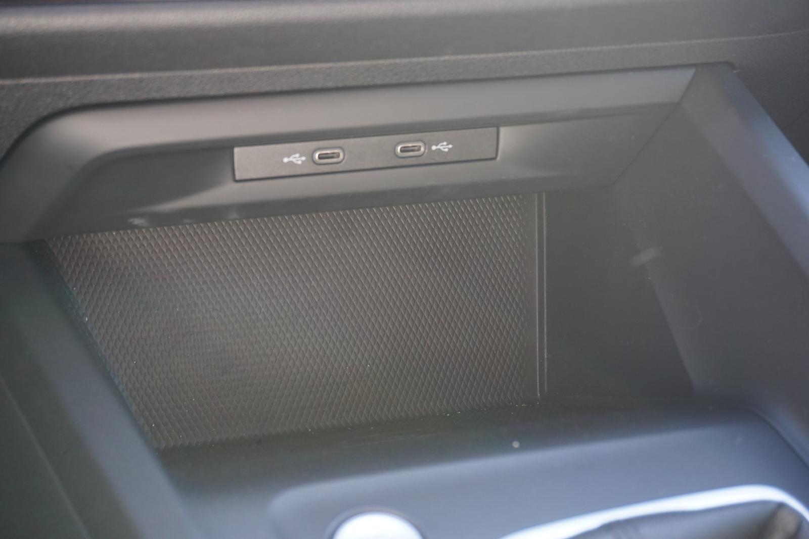 Volkswagen Golf VIII 1.5 TSI Life LED Navi App-Connect ACC, миниатюра 26