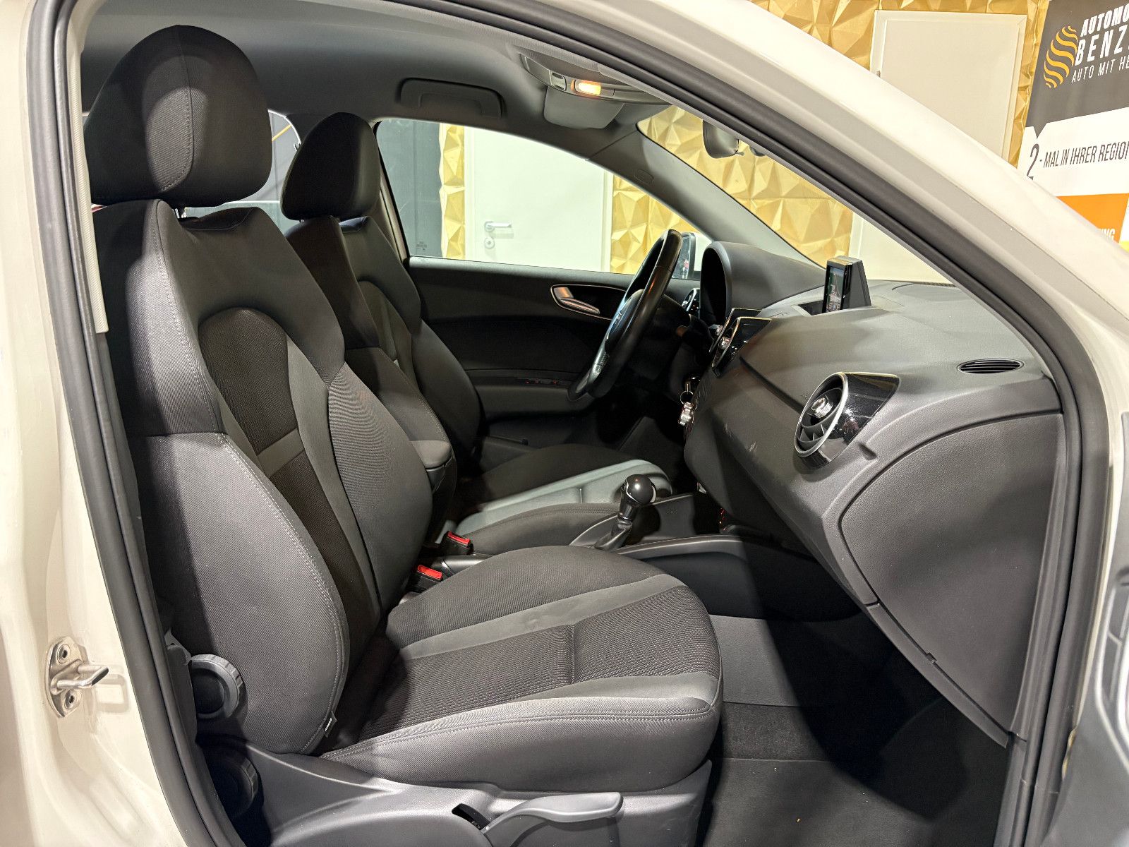 Fahrzeugabbildung Audi A1 Sportback design/S-TRONIC/PDC/NAVI/SHZ/KLIMA
