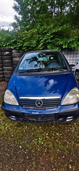 Mercedes-Benz MERCEDES A 160  KLIMAANLAGE/ALUFELGEN/SHZG - Mercedes-Benz A 160 in Herne