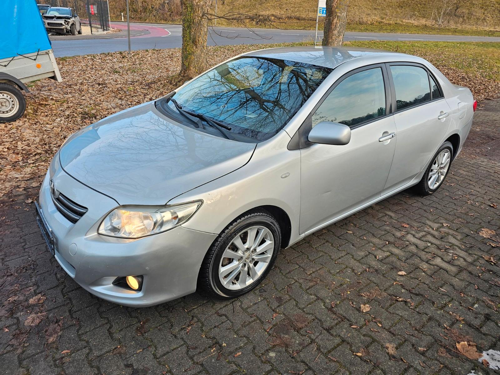 Toyota Corolla 1.6 Automatik Klima Alu Festpreis