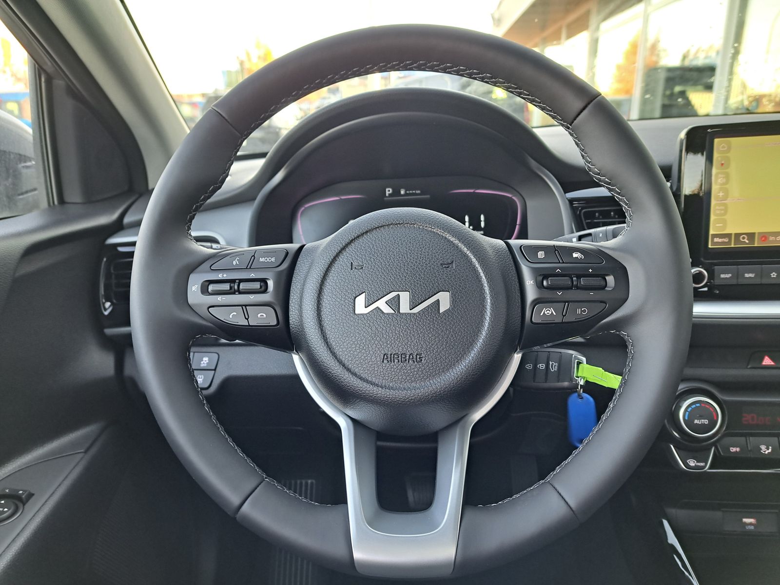 Fahrzeugabbildung Kia Stonic 1.0 T-GDI AUTOMATIK LED NAVI WINTERPAKET