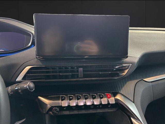 Peugeot 3008 Allure Pack 130 +ACC+SHZ+Kamera+Key-GO+