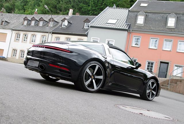 Porsche 992 Targa 4*Sportabgas,BOSE,U-FREI,Approved0726