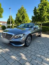 Mercedes-Benz E200 W213 - Mercedes-Benz 200 mit Benzin-Antrieb: Limousine