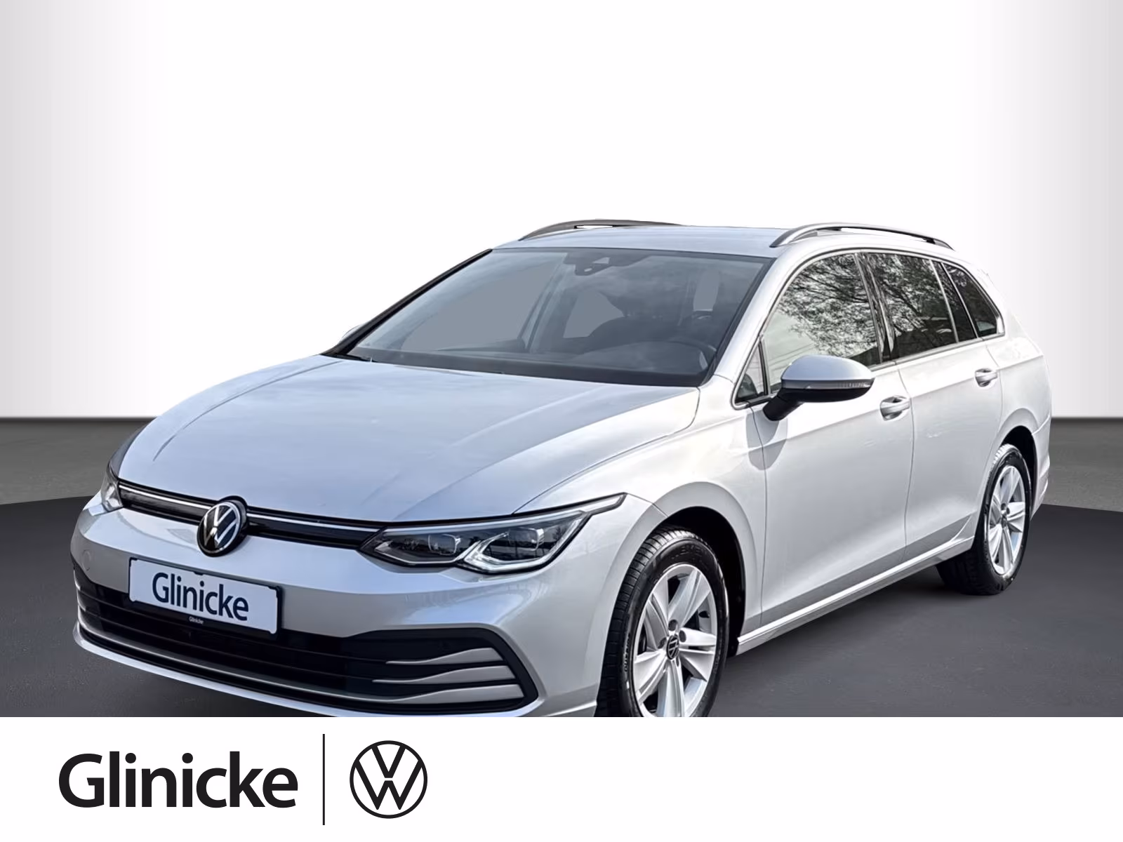 Volkswagen Golf VIII Variant Life 1.5 eTSI DSG, AHK, NAVI