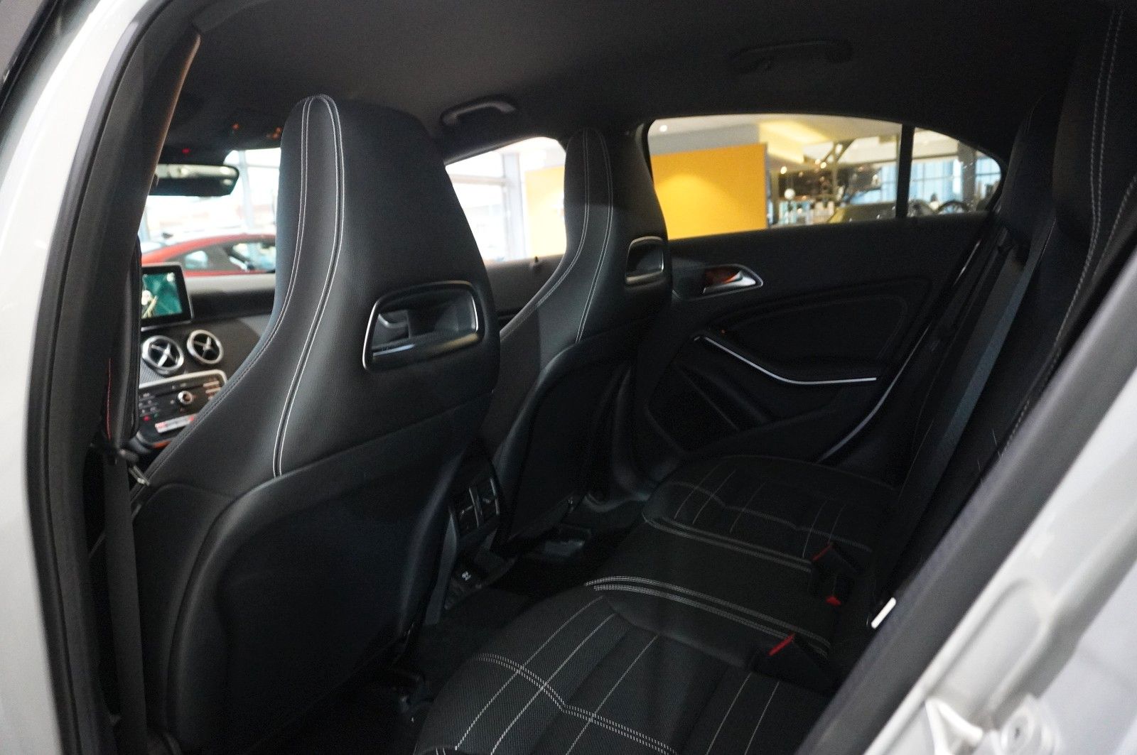 Fahrzeugabbildung Mercedes-Benz A 220 CDI BLUEFFI. NAVI/LED/KAMERA/SHZ/SPORT/AHK