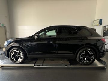 Volkswagen Touareg - 3
