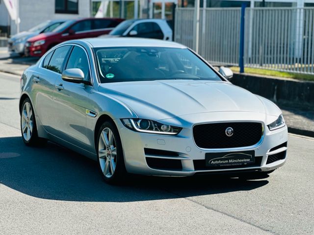 Jaguar XE 20d Prestige *LEDER*NAVI*KAMERA*AHK*KLIMAAUTO