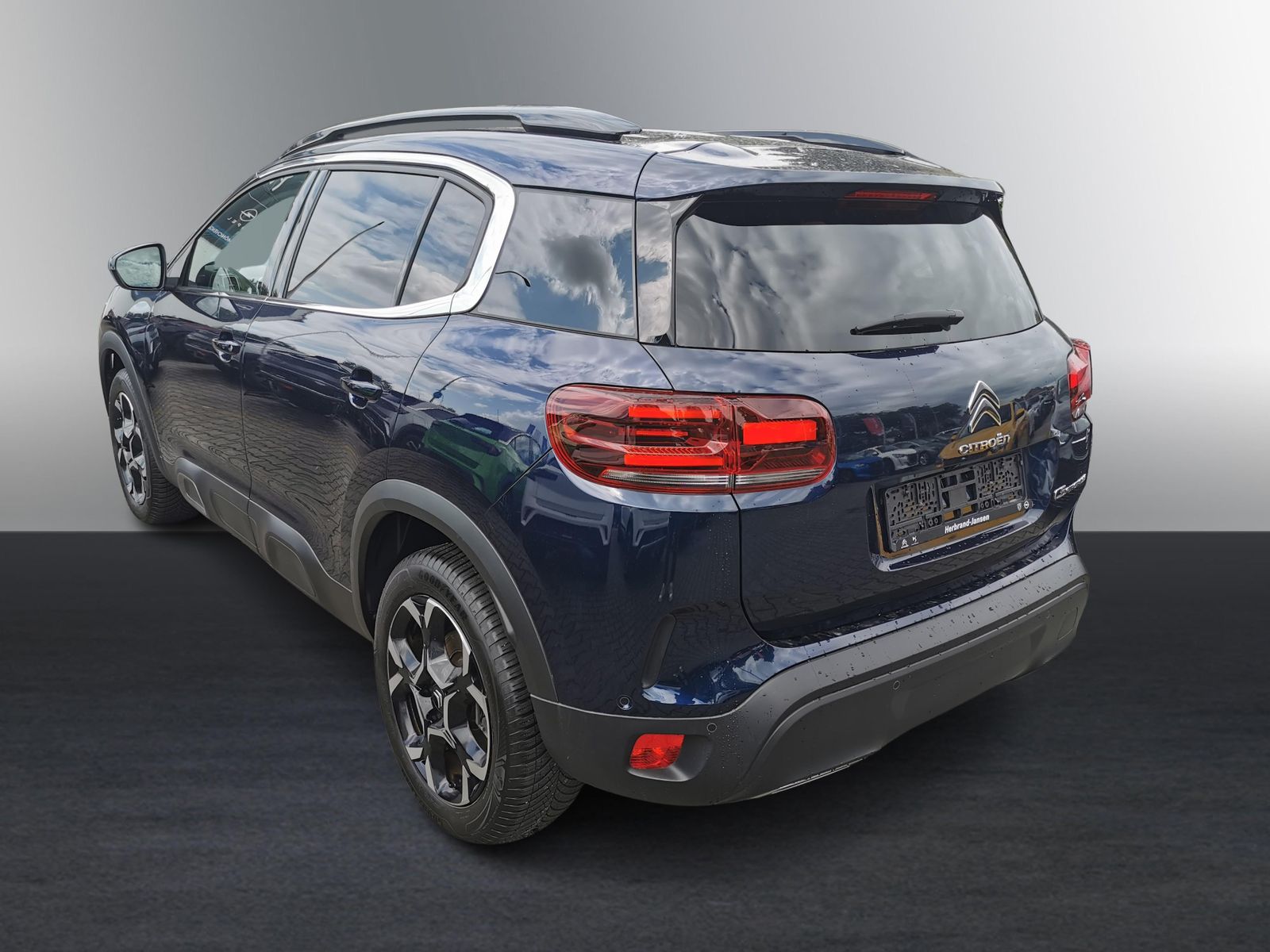 Fahrzeugabbildung Citroën C5 Aircross Shine+NAVI+SHZ+USB+LED+ACC+AWR+