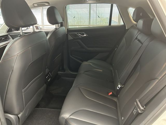 MG HS HEV Luxury