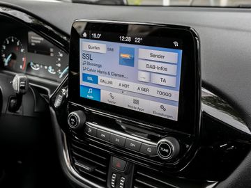Ford Fiesta Titanium LED Klimaautom DAB Sitzheizung