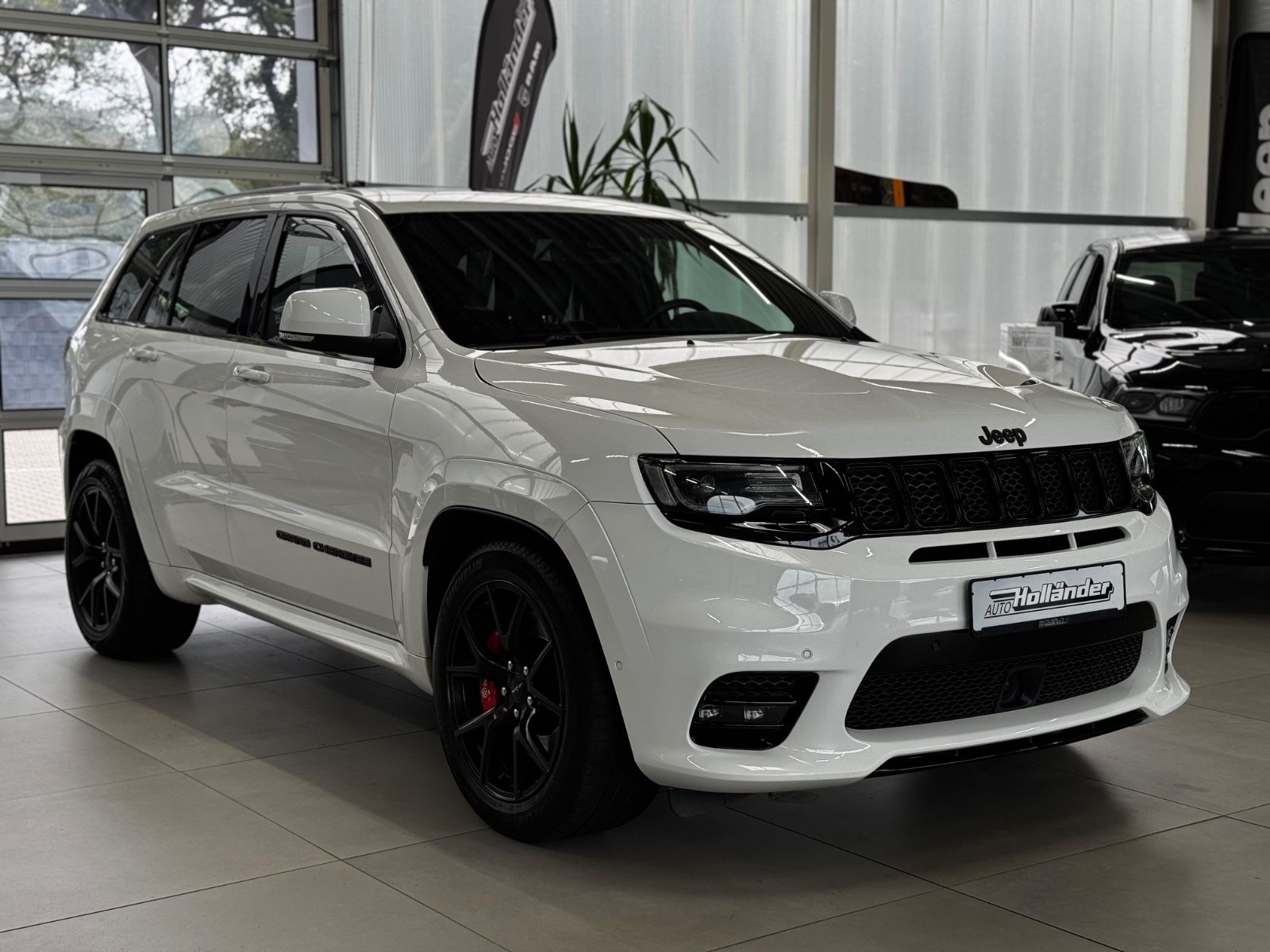 Fahrzeugabbildung Jeep Grand Cherokee 6.4 V8 HEMI SRT   "LPG-Gasanlage"