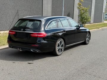 Mercedes E 220 - 9