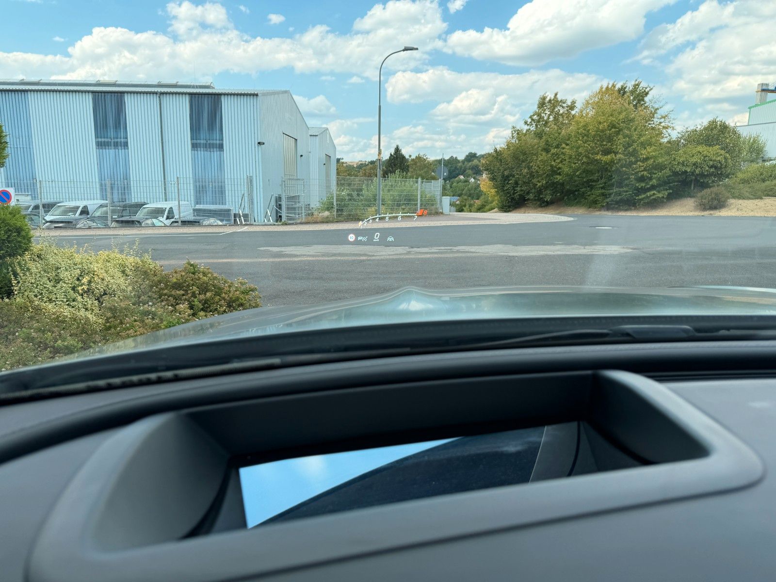 Fahrzeugabbildung Mercedes-Benz C 43 AMG T HUD+Pano+360°+StdH+Digital+Distr+20"