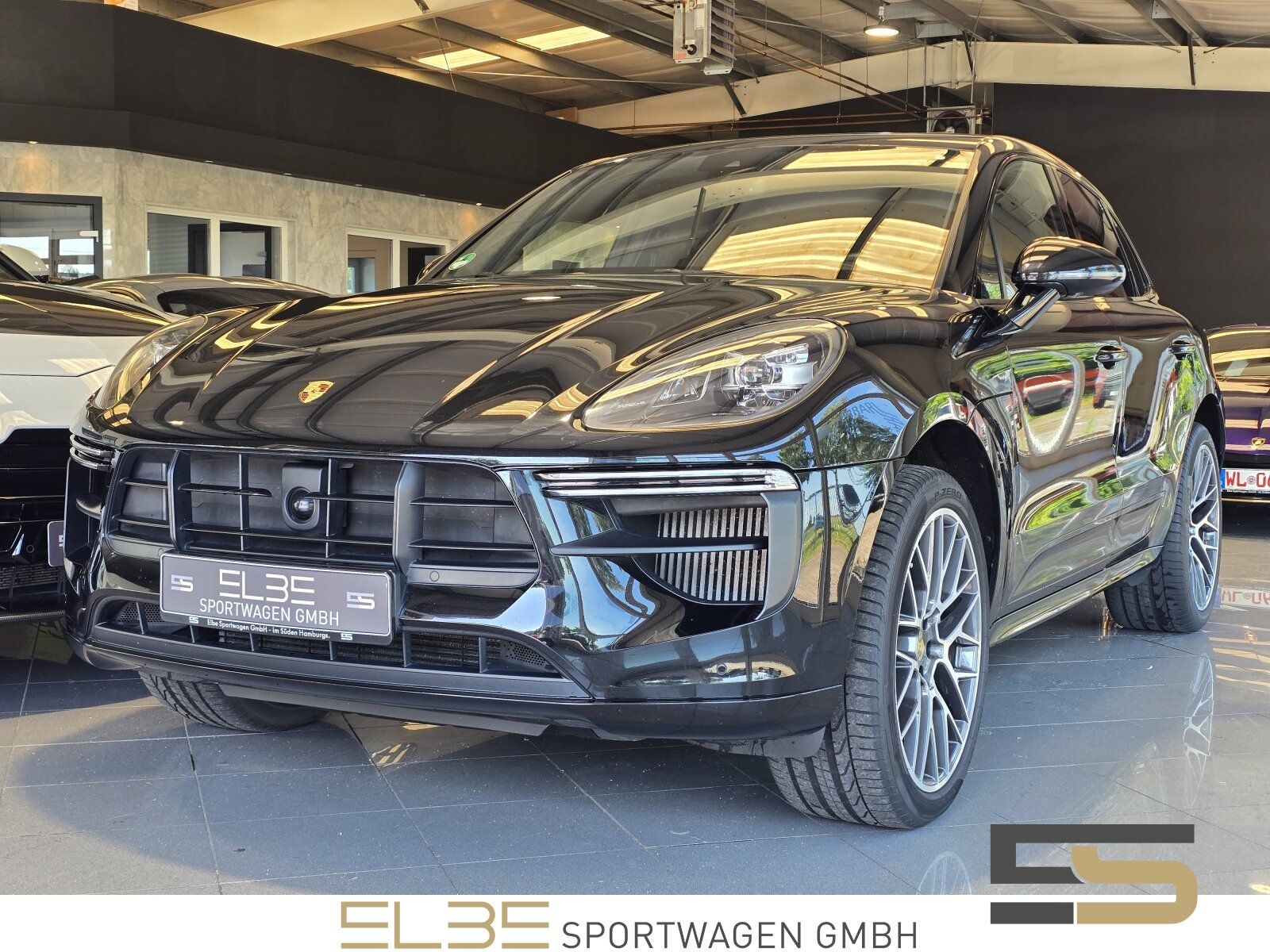 PORSCHE Macan Turbo BURMESTER PANO ACC SPORTDESI SPORTAB