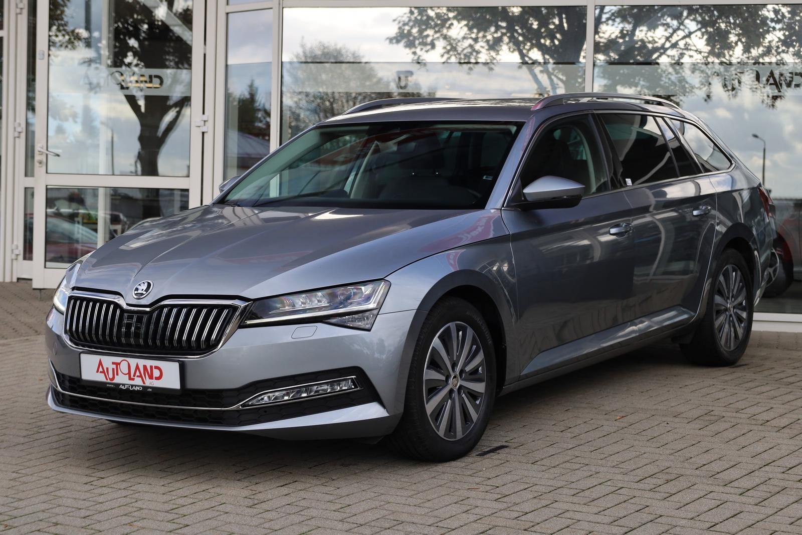 Skoda Superb Combi 2.0 TDI LED AHK Leder Navi Memory