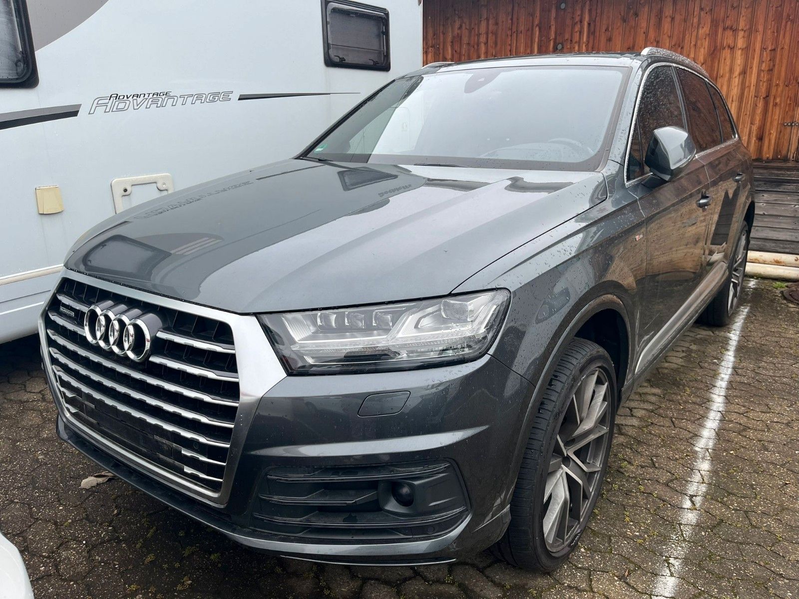 Fahrzeugabbildung Audi Q7 3.0 TDI quattro*Motorschaden*