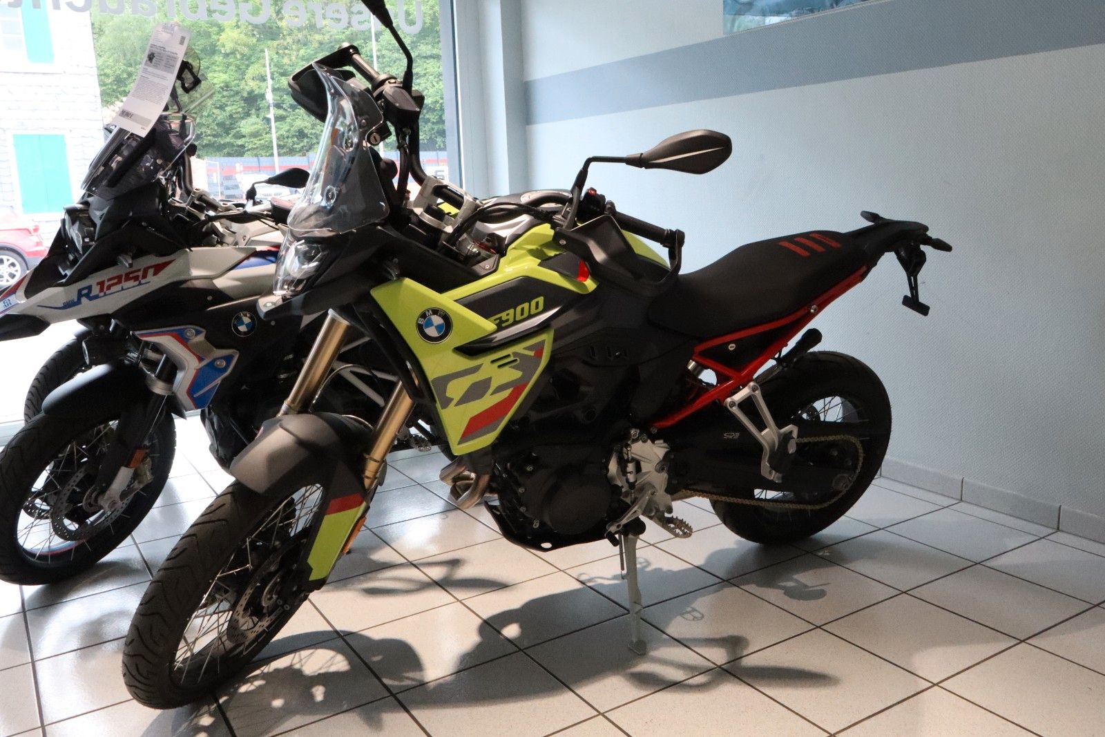 Fahrzeugabbildung BMW F900GS mit Enduro Paket