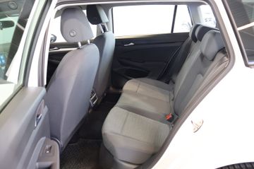 Volkswagen Golf VIII 2.0 TDI AID+FRONT+LANE+LED+ALU