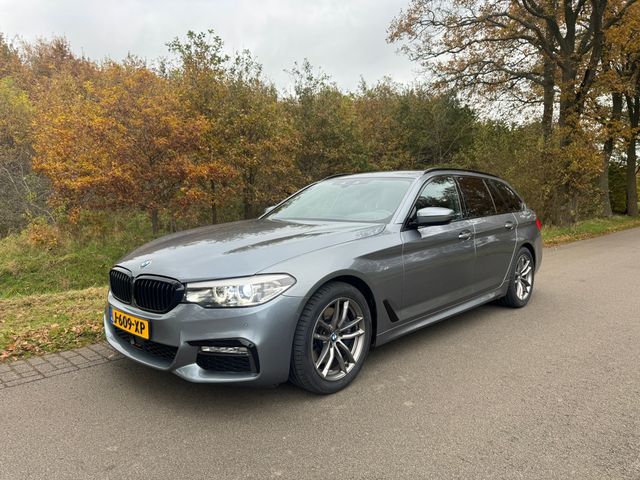 BMW 5-serie Touring 530d xDrive High Executive veel 