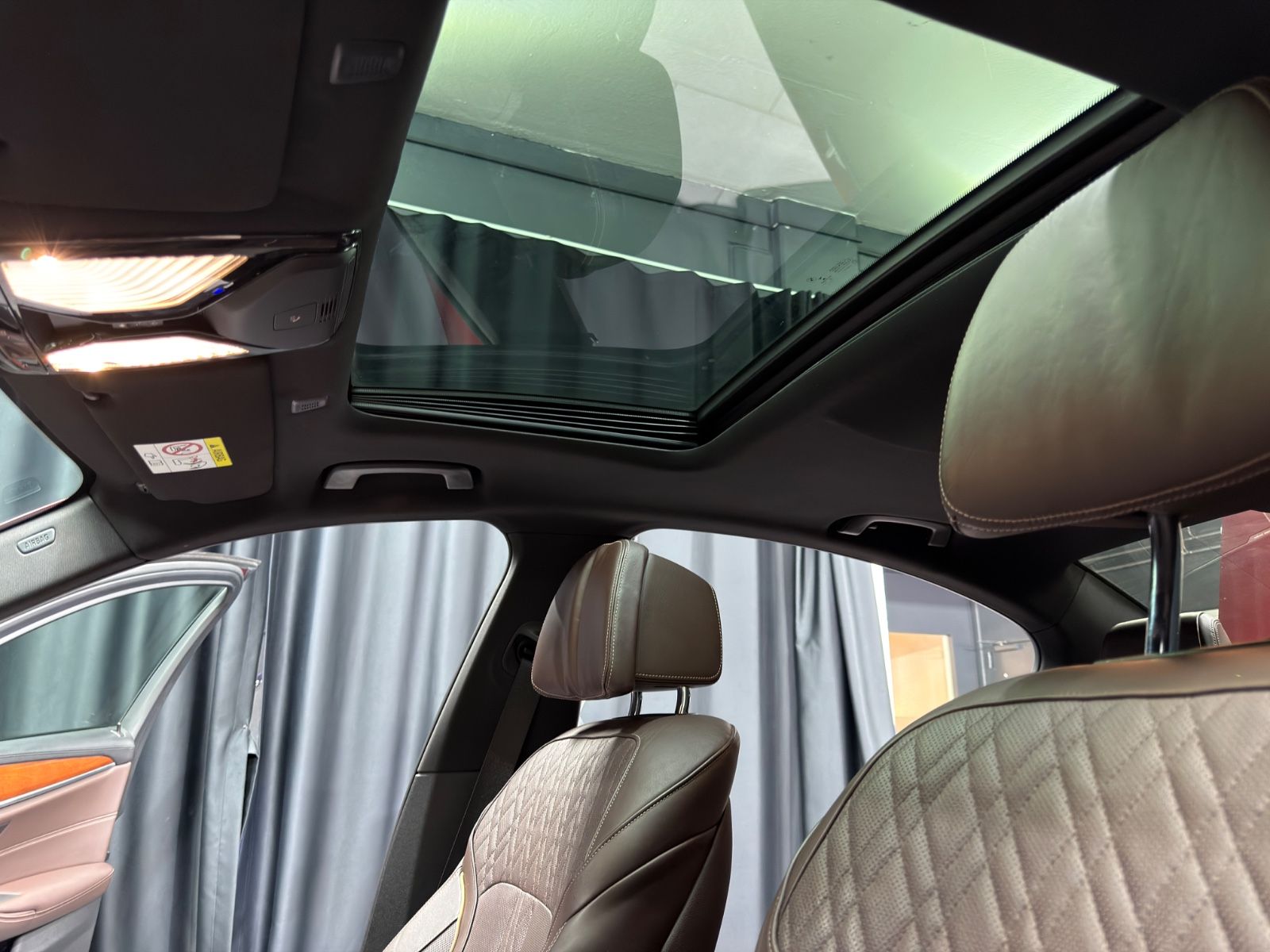Fahrzeugabbildung BMW M550 i xDrive Limousine|INDIVIDUAL|LASER|H&K|HuD