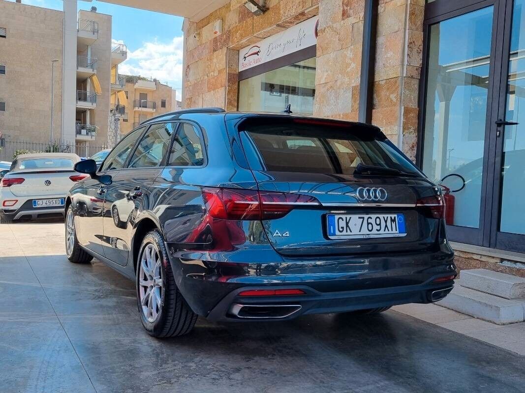 Audi A4 V Avant 40 2.0 tdi mhev 204cv s-tronic imagem 3