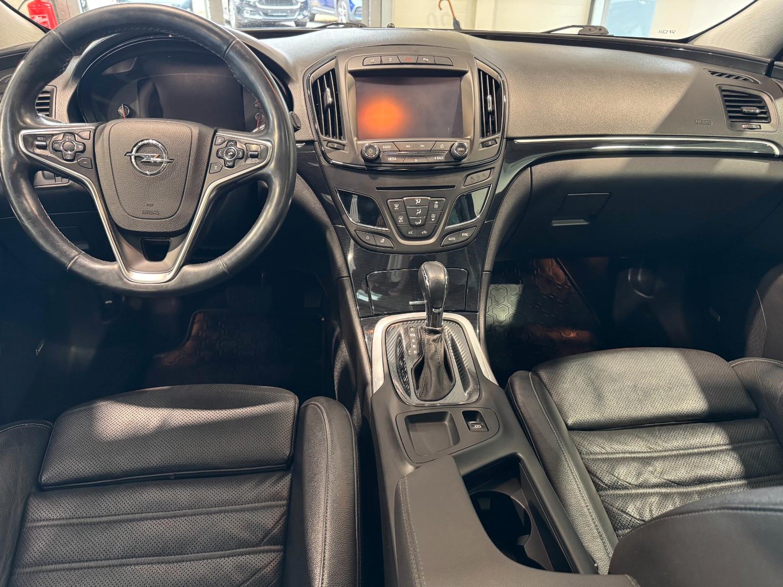 Opel Insignia A Sports Business KAMERA/Bose/Xeno/NAVI