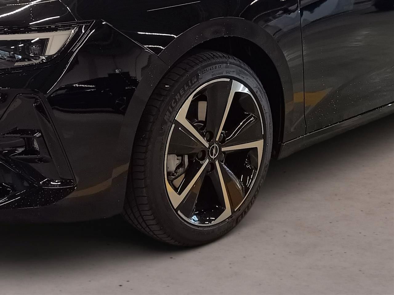 Fahrzeugabbildung Opel Astra L Sports Tourer GS/AHK/NAVI/Kamera!