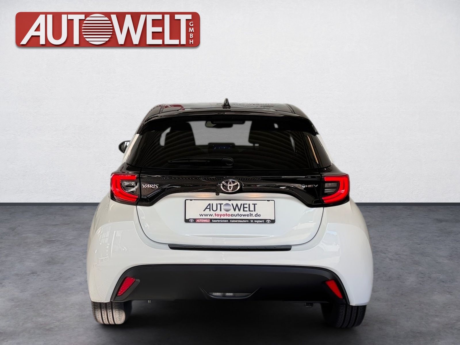 Fahrzeugabbildung Toyota Yaris & 1.5 Black & White Black&White Kam,Sitzhz