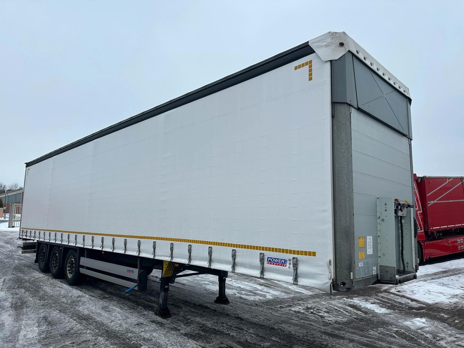Schmitz Cargobull SCB S3T Curtainsider SAF Achsen