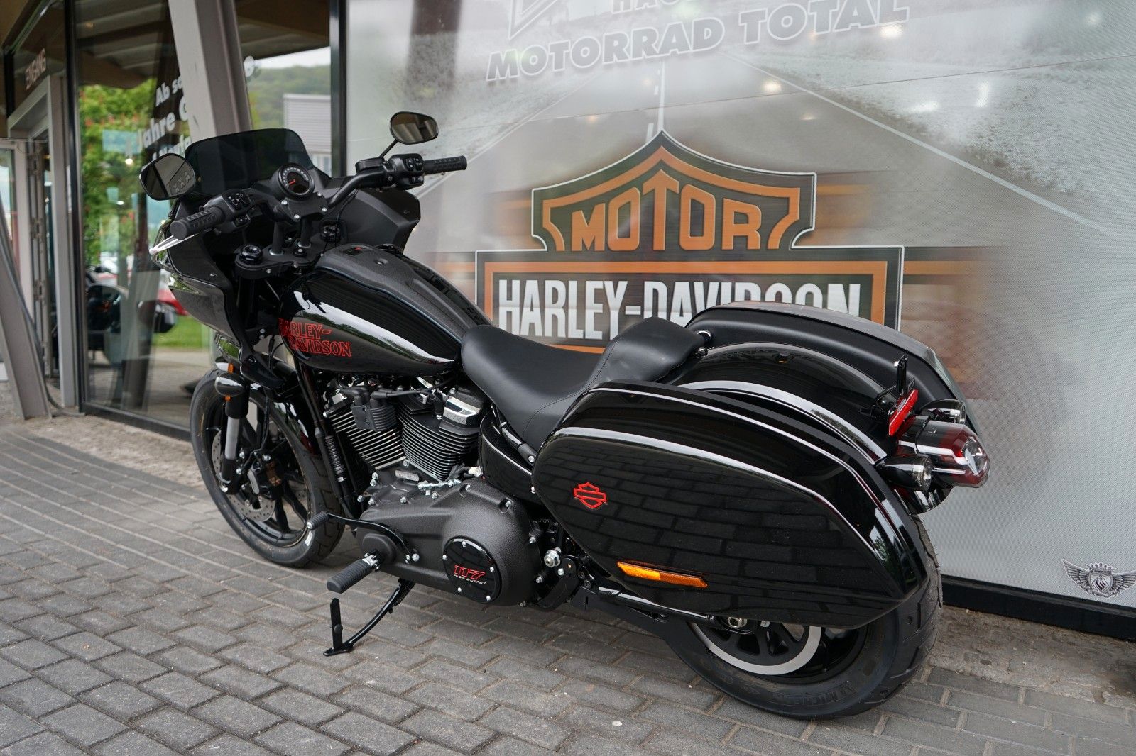 Fahrzeugabbildung Harley-Davidson Low Rider ST FXLRS 2025 117cui High Output Motor