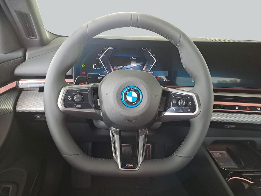 BMW i5 eDrive40 250 kW, 4-türig (Strom) foto 17