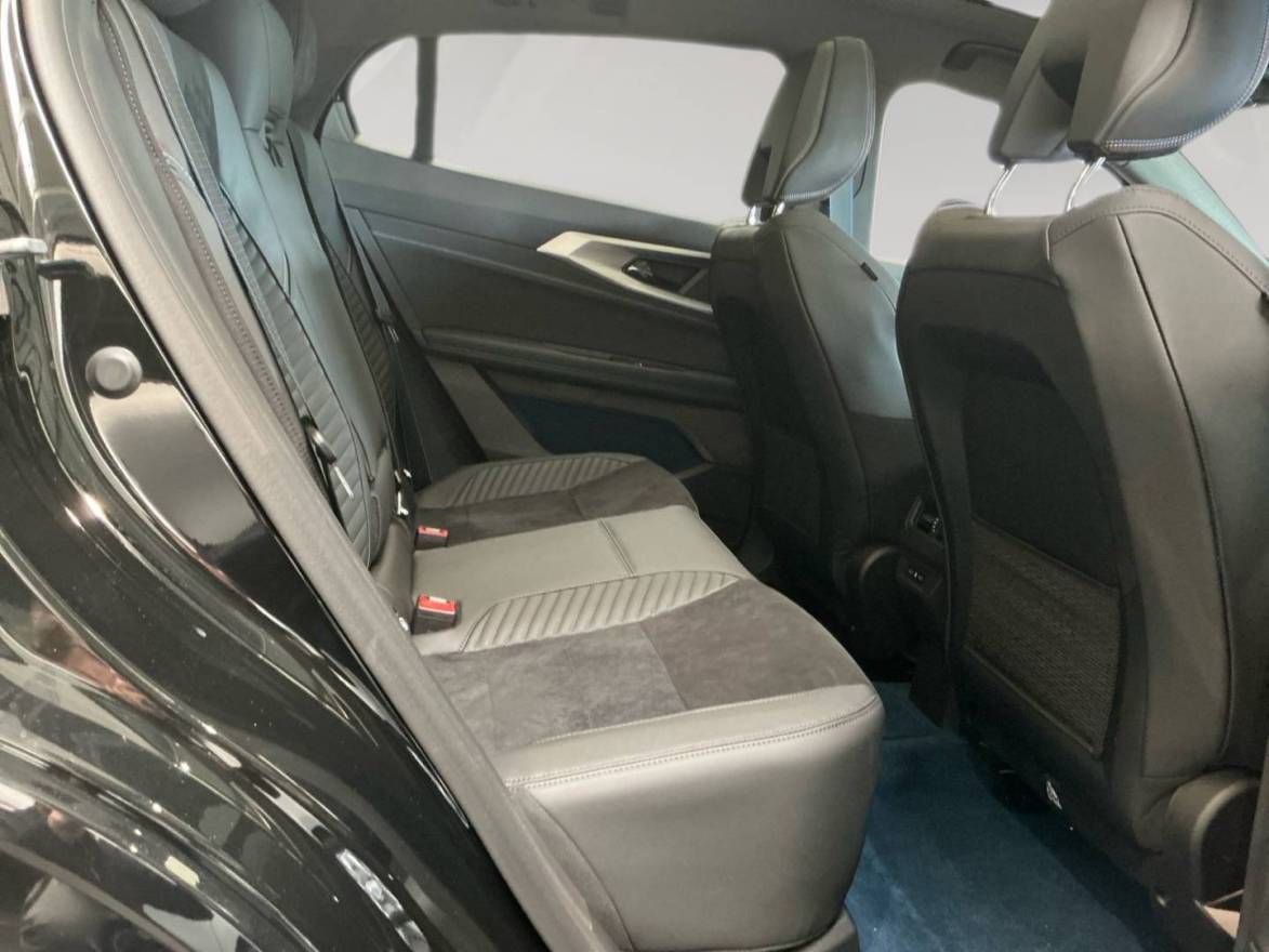 Fahrzeugabbildung Renault Rafale Atelier Alpine Hyper Hybrid E-Tech 4x4 30