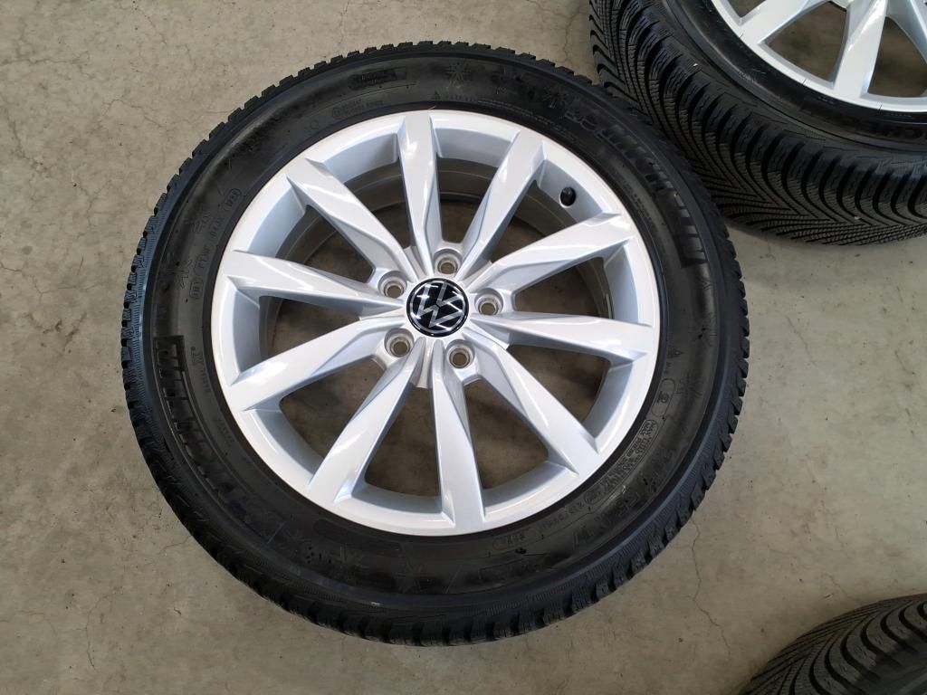 Volkswagen T-Roc R 4Motion 2.0 TSI 221kW 7-Gang DSG 4 Türen