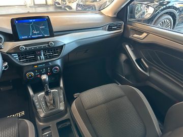 Ford Focus *1.HAND*19%*LED*LKHZ*SPORT*CARPLAY*TEMPO