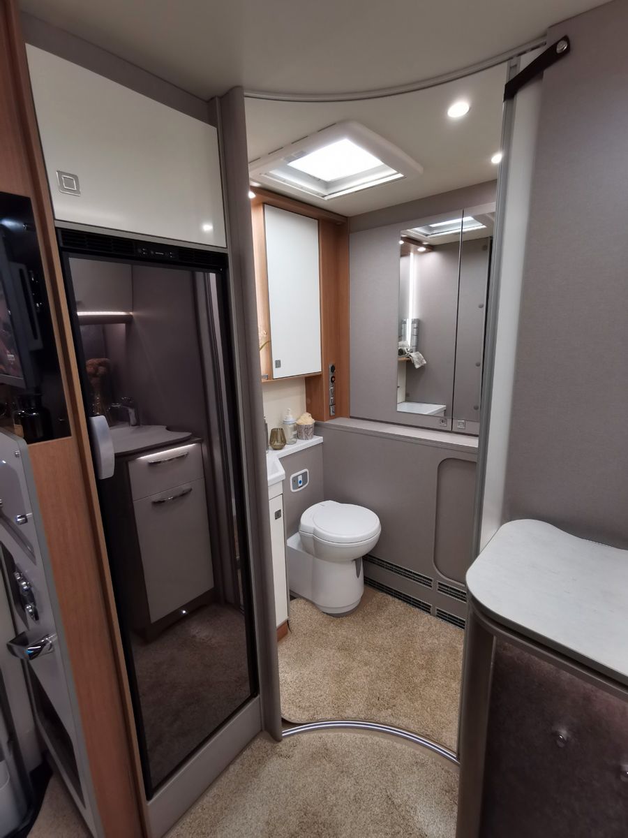 Fahrzeugabbildung Bürstner Lyseo Gallery TD 689 G SPAREN SIE € 62.159!