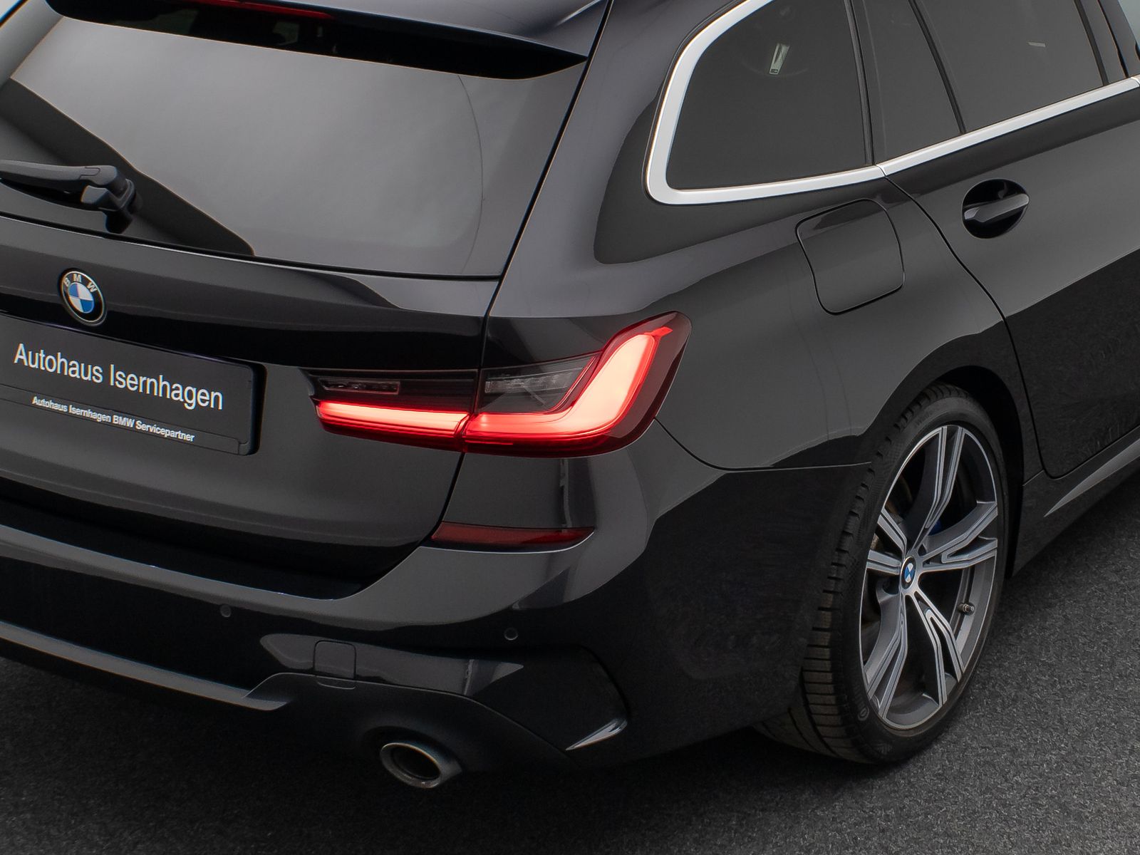 Fahrzeugabbildung BMW 330d M Sport DAB LED DrivAssis Individual 19Zoll