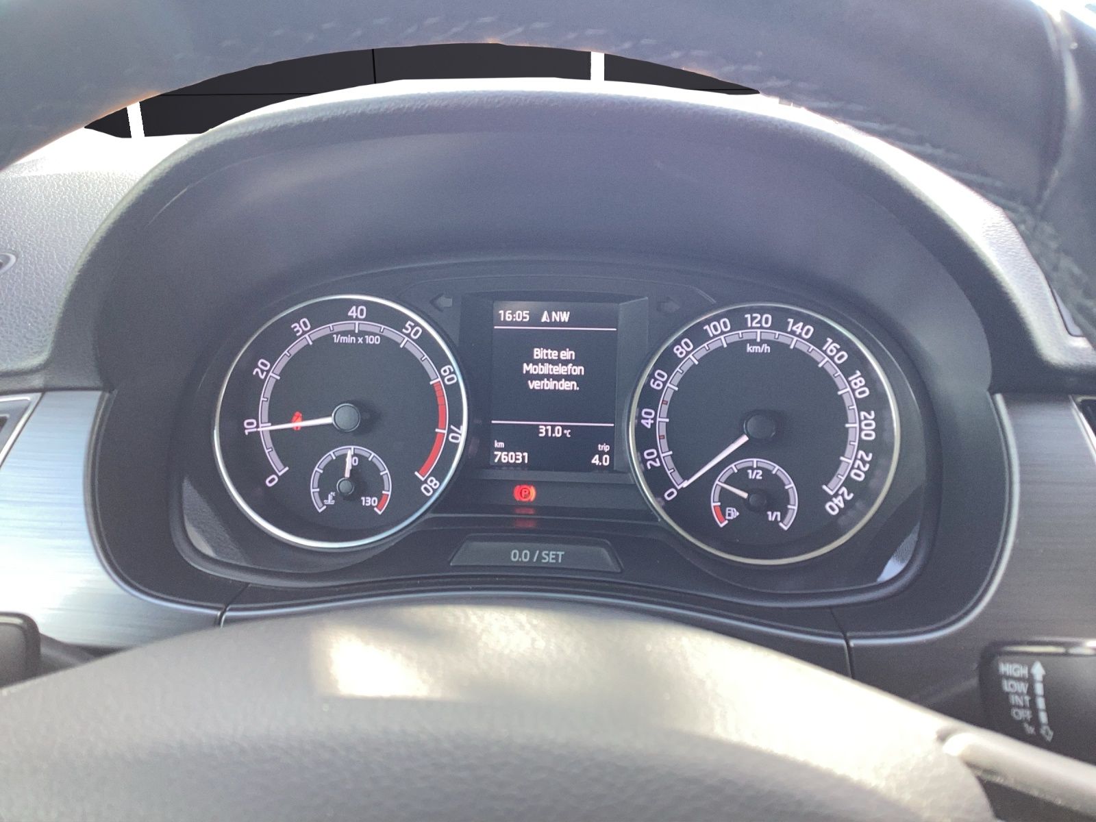 Fahrzeugabbildung SKODA Fabia Combi TSI Soleil LED Navi ACC RFK SHZ