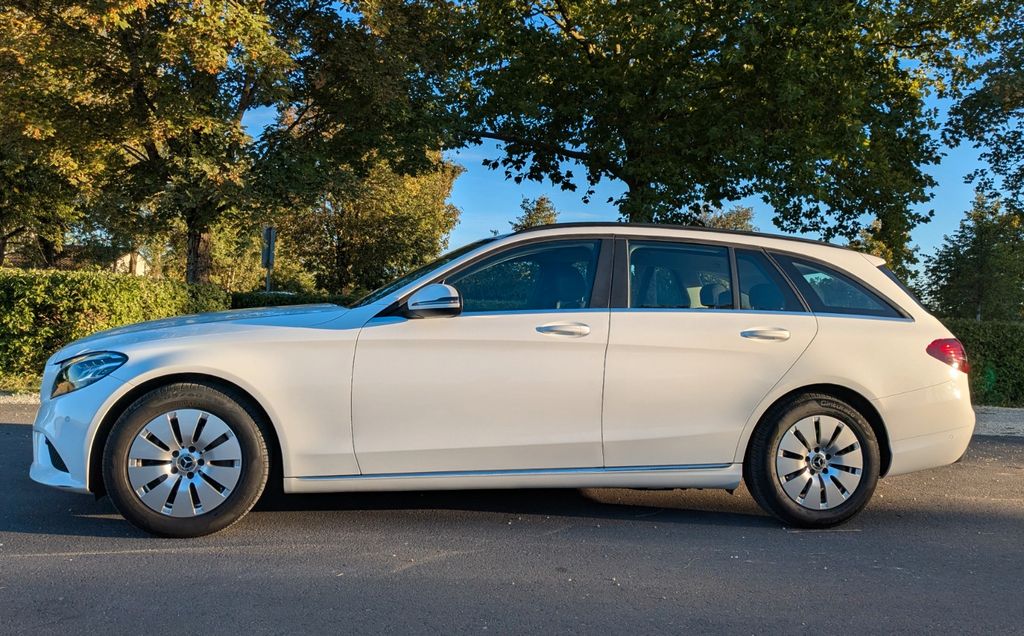Image of Mercedes-Benz C 180