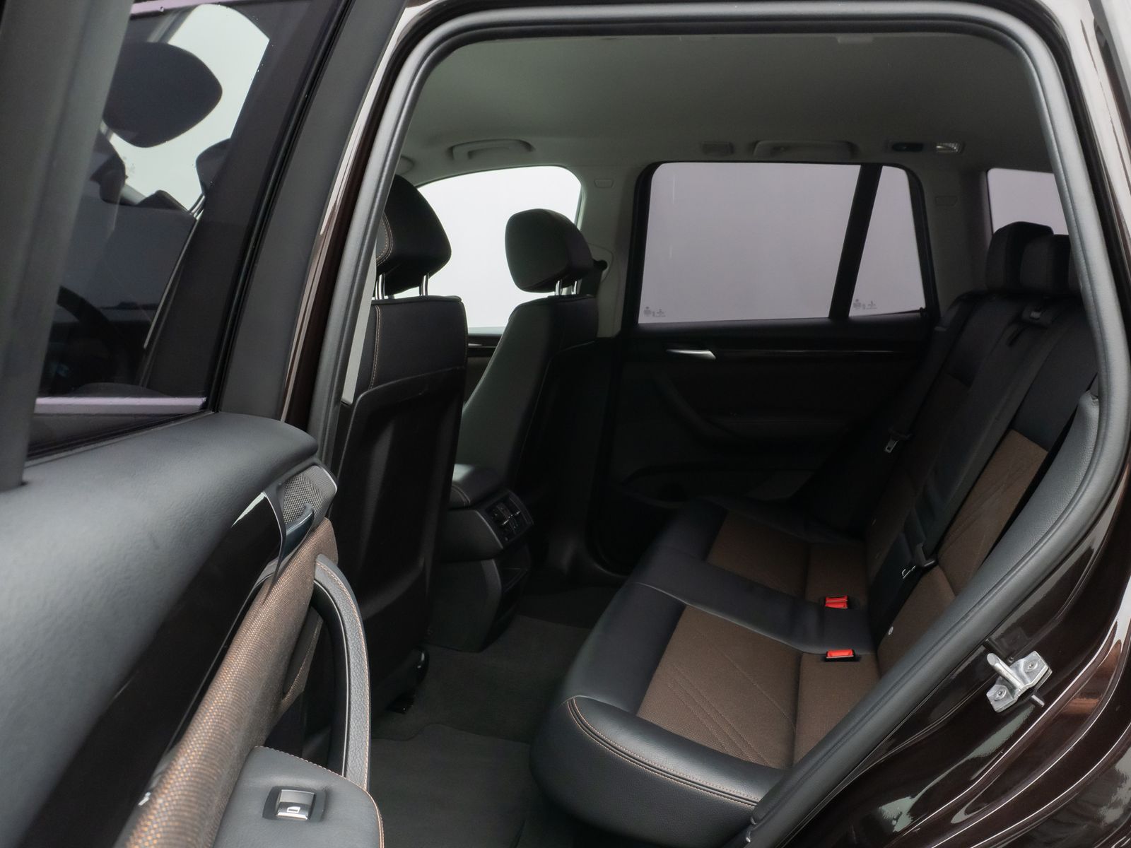 Fahrzeugabbildung BMW X3 xD20d xLine Kamera HUD HiFi Lenkrhz Stndhzg