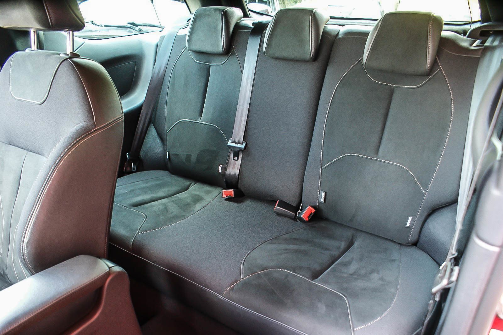 Fahrzeugabbildung Andere DS 3 SportChic Automatik LED VISION STYLE-PAKET