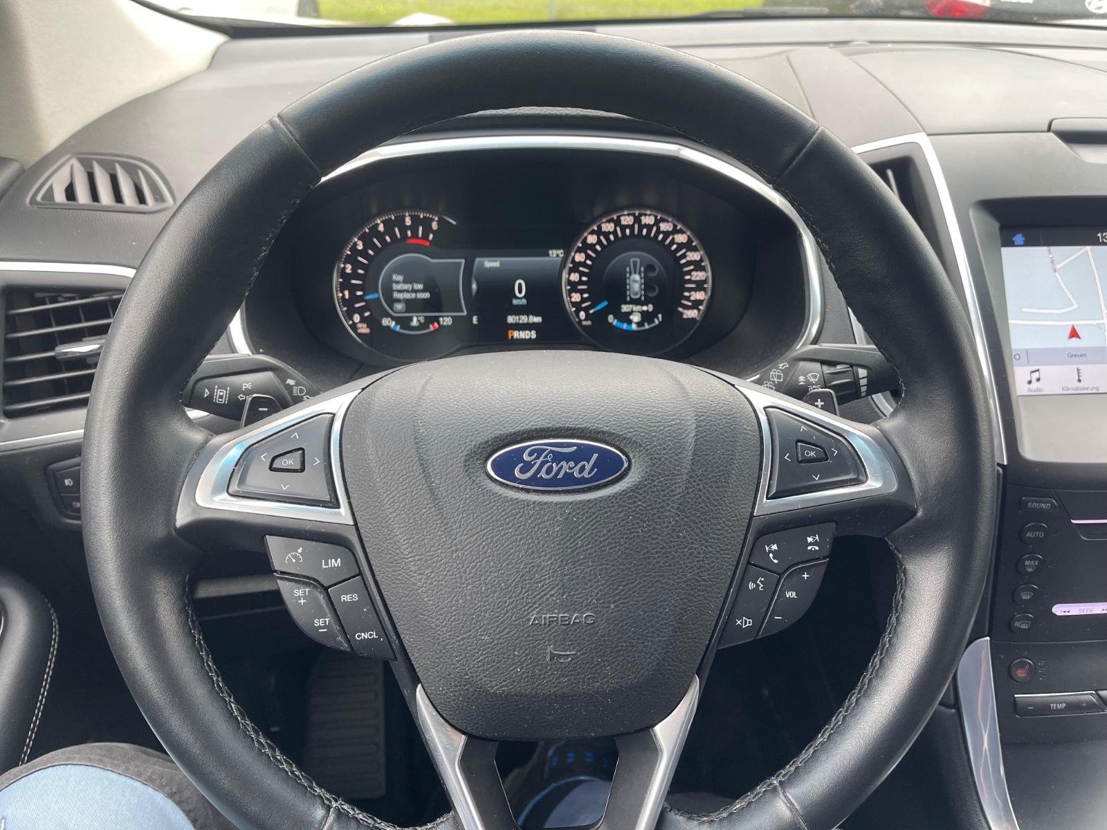 Ford Edge USA Bi-Turbo 4x4 Panoramadach Matrix LED 