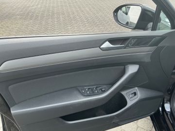 Volkswagen Passat Variant - 11