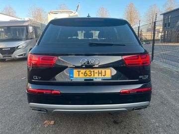 Audi Q7 - 4