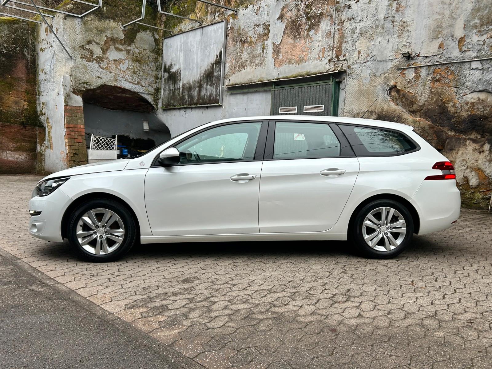 Peugeot 308 SW Active*1.Hand*Navi*